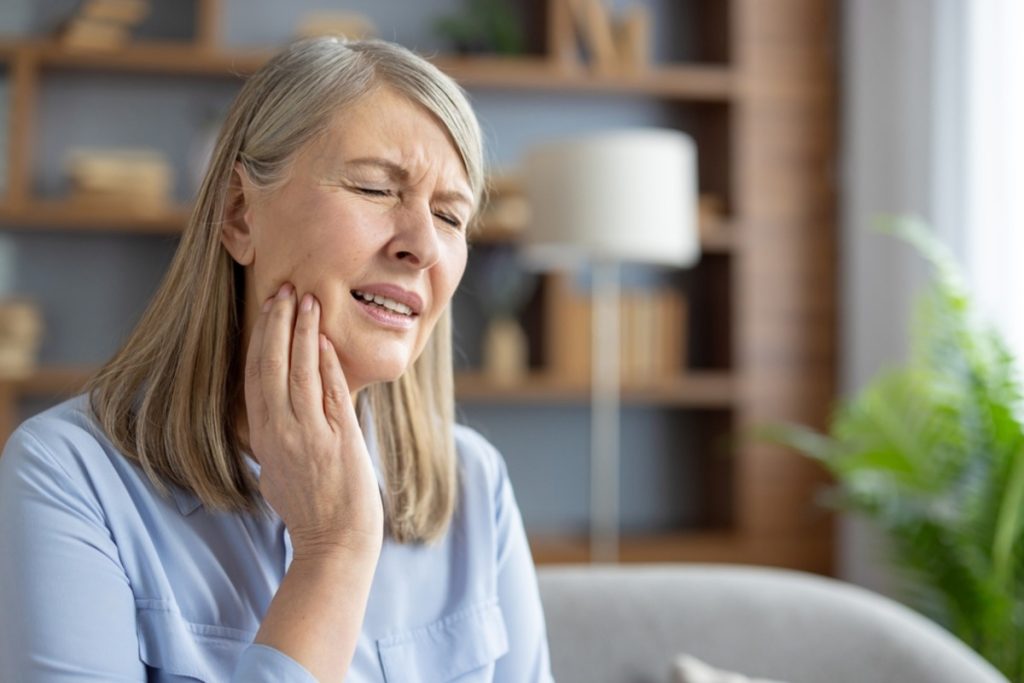 5 signs you need an emergency dental appointment in red deer